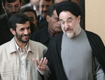 جایگاه خاتمی و احمدی نژاد در سیاست ایران