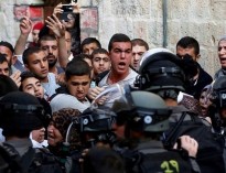 یورش صهیونیست‌ها به قدس اشغالی/وقوع درگیری شدید با فلسطینیان