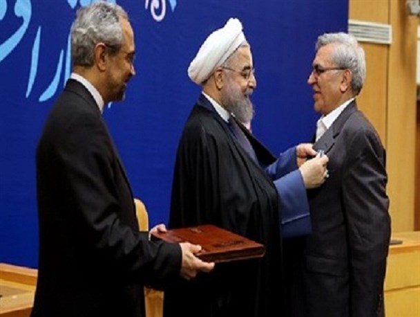 چرا دستگاه امنیتی دیر به فکر مسؤولین «دو تابعیتی» دولت روحانی افتاده است؟
