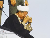 گریه‌های هاشمی در تشییع امام(ره)