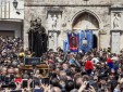 جشن عجیب و غریب «مارها» در ایتالیا
