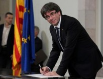 مخالفت اسپانیا با اعلام استقلال "ضمنی" کاتالونیا/دولت مادرید امروز جلسه فوق‌العاده تشکیل می‌دهد
