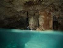 تصاویر | سفر به غارهای آبی مکزیک‎