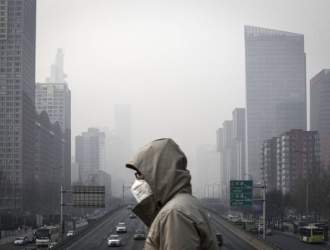 تصفیه هوای مجهز به هدفون برای شهروندان شهرهای آلوده شرقی