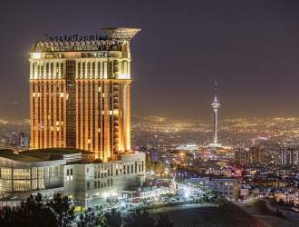کف هزینه اقامت در هتل اسپیناس‌پالاس تهران شبی پنج میلیون و ۳۰۰ هزار است؛ تقریبا معادل پایه حقوق وزارت کار در سال ۱۴۰۱!