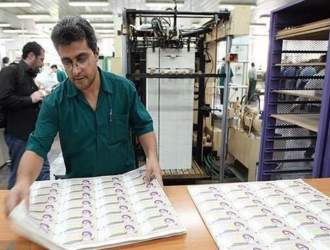 «کسری بودجه» چه بلایی سر اقتصاد ایران می‌آورد؟