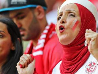 شگفتی جام جهانی ۲۰۲۲: شادی زنان عرب در استادیوم‌های قطر