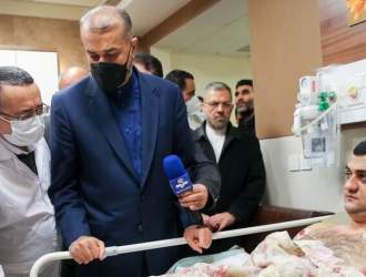 (تصاویر) عیادت امیرعبداللهیان از مجروحان حمله مسلحانه به سفارت آذربایجان